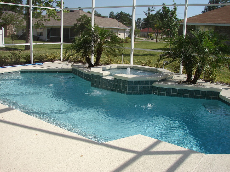 Pool with Attached Raised Spa