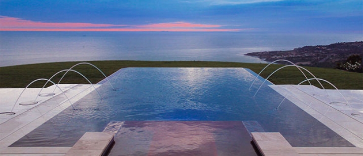 Infinity Edge Pool: What It Is and How You Can Get One - California Pools